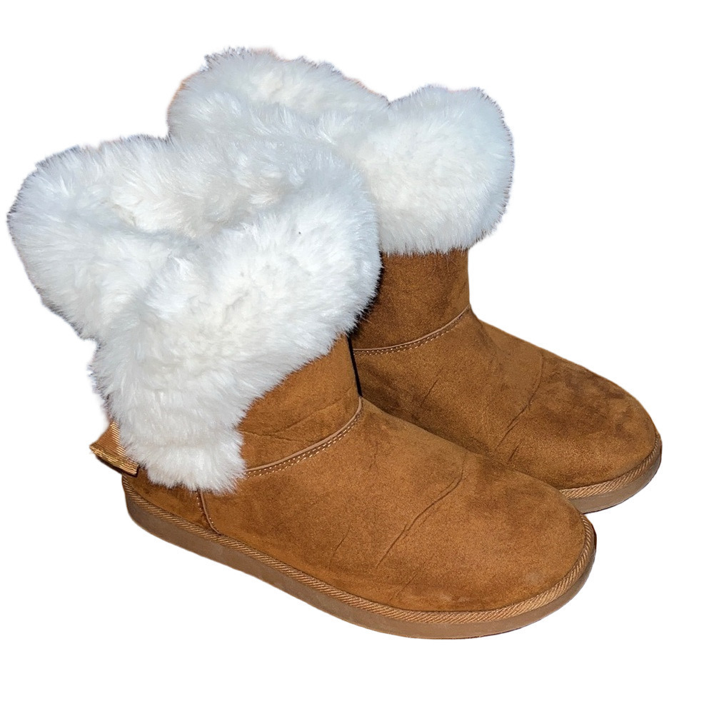 Juicy Couture White Fur Lined Footwear Suede 7